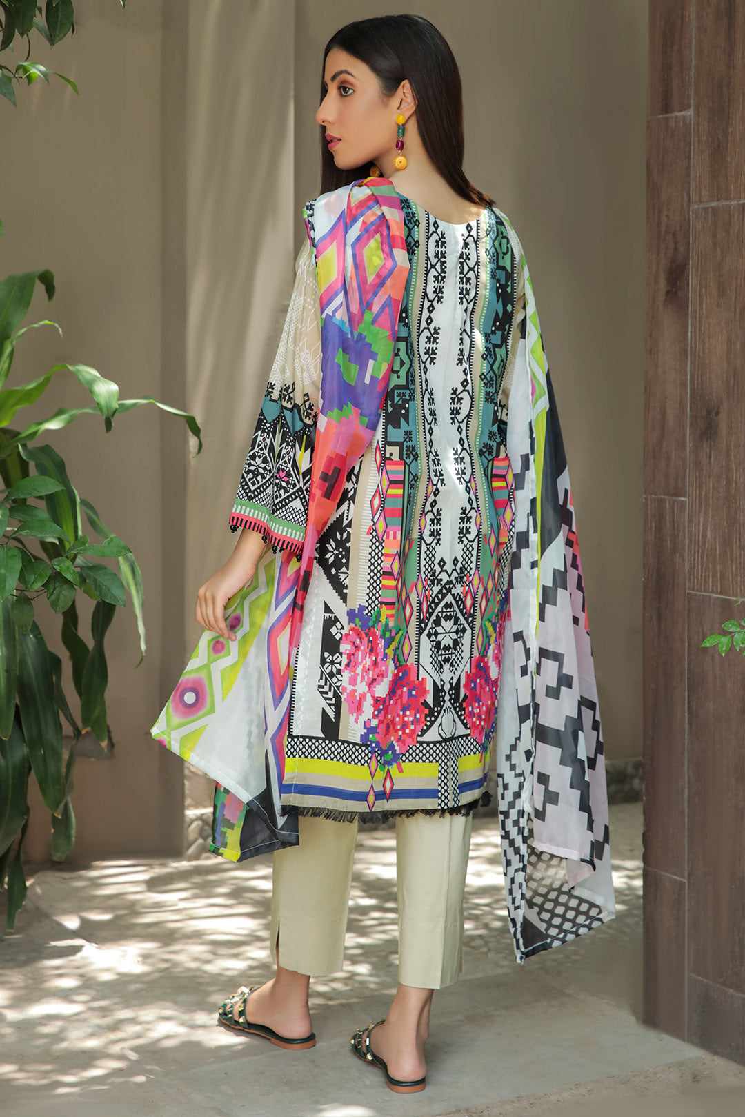 3PC Lawn Digital Printed with Embroidery P2048 (S0)