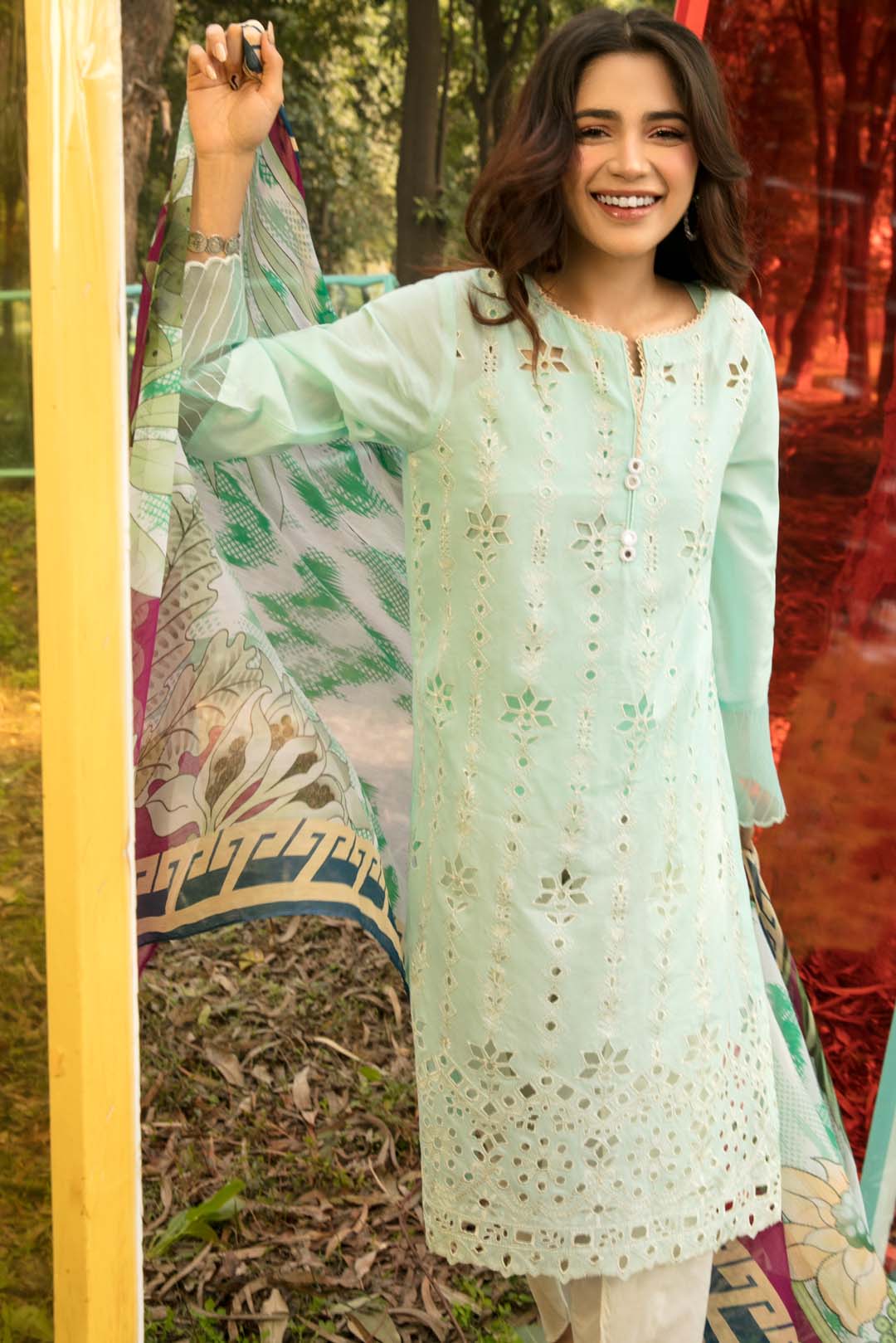 2PC Lawn Chicken Kari - Dupatta P2095 – DeCLARE