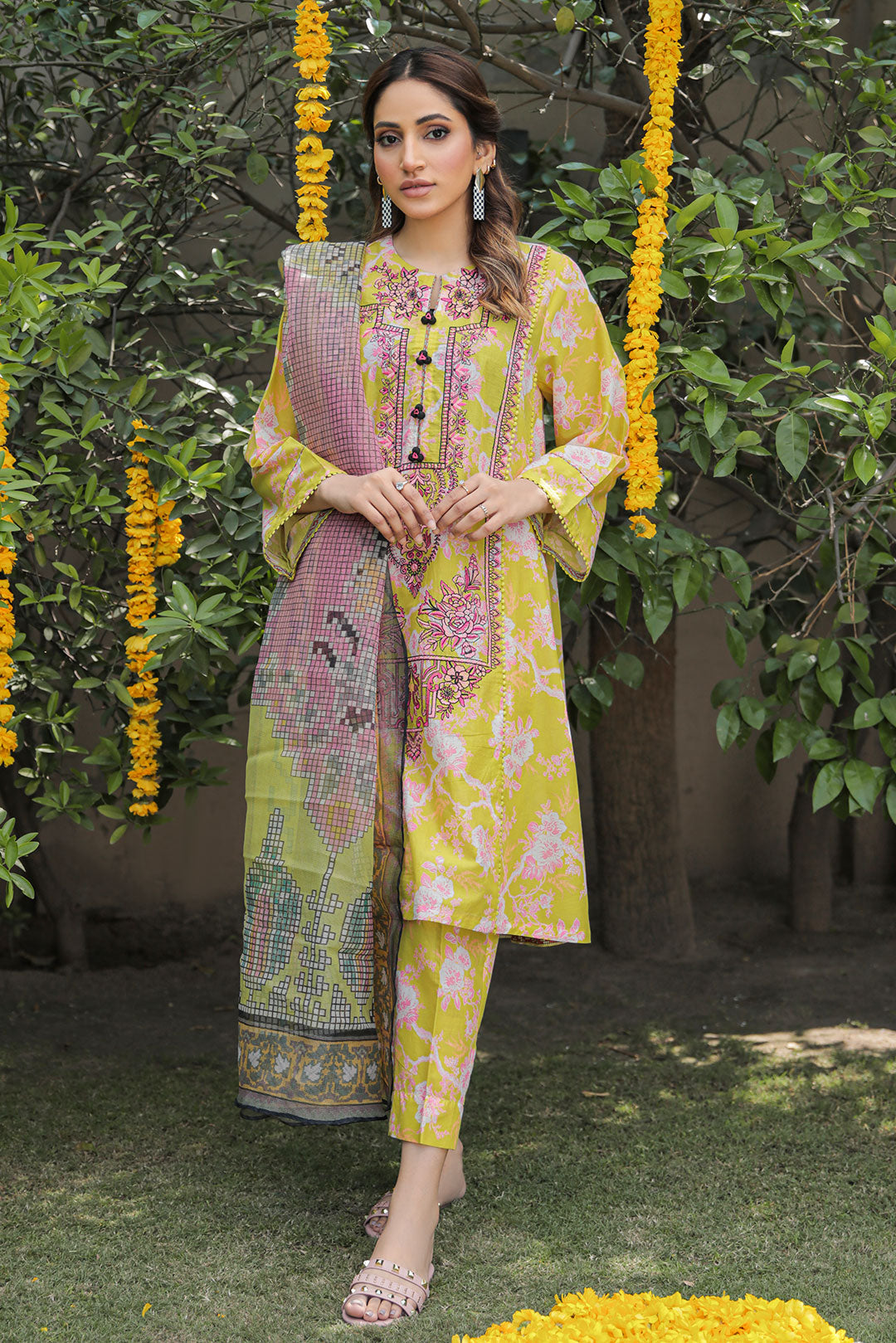 3 Piece - Embroidered Lawn Suit P2634 (SO)
