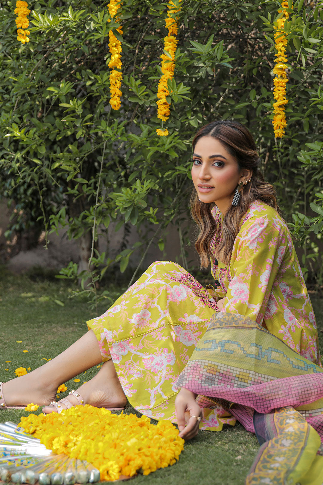 3 Piece - Embroidered Lawn Suit P2634 (SO)