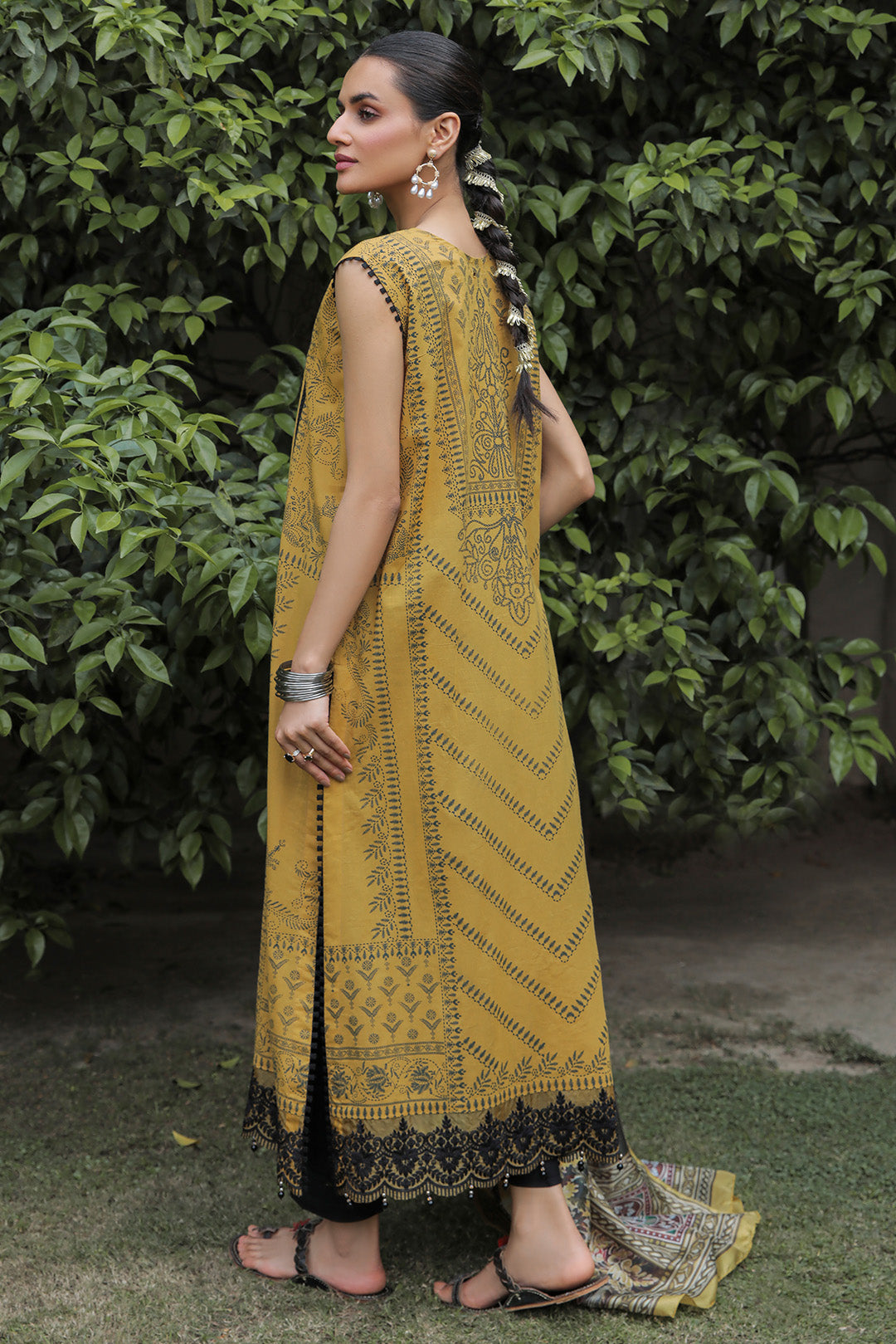 2 Piece Embroidered Paste Printed Lawn Suit U0413 SO DeCLARE 2-piece-embroidered-paste-printed-lawn-suit-u0413-so-declare