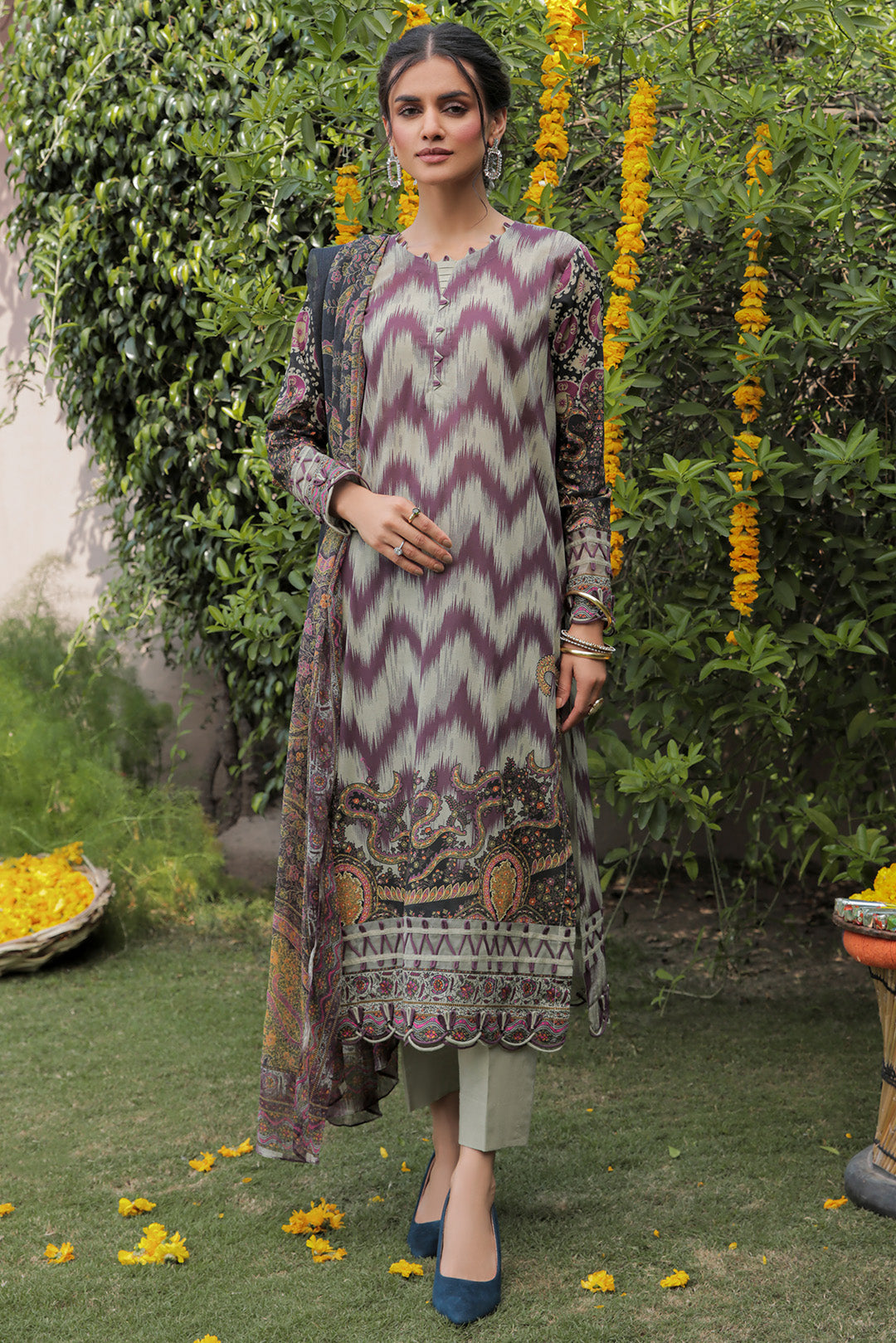 3 Piece - Digital Printed Texture Lawn Suit U0431A (SO)