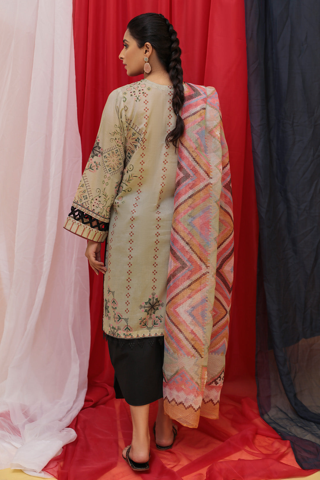 Digital Printed Lawn Shirt with Dupatta - Offwhite U2773A