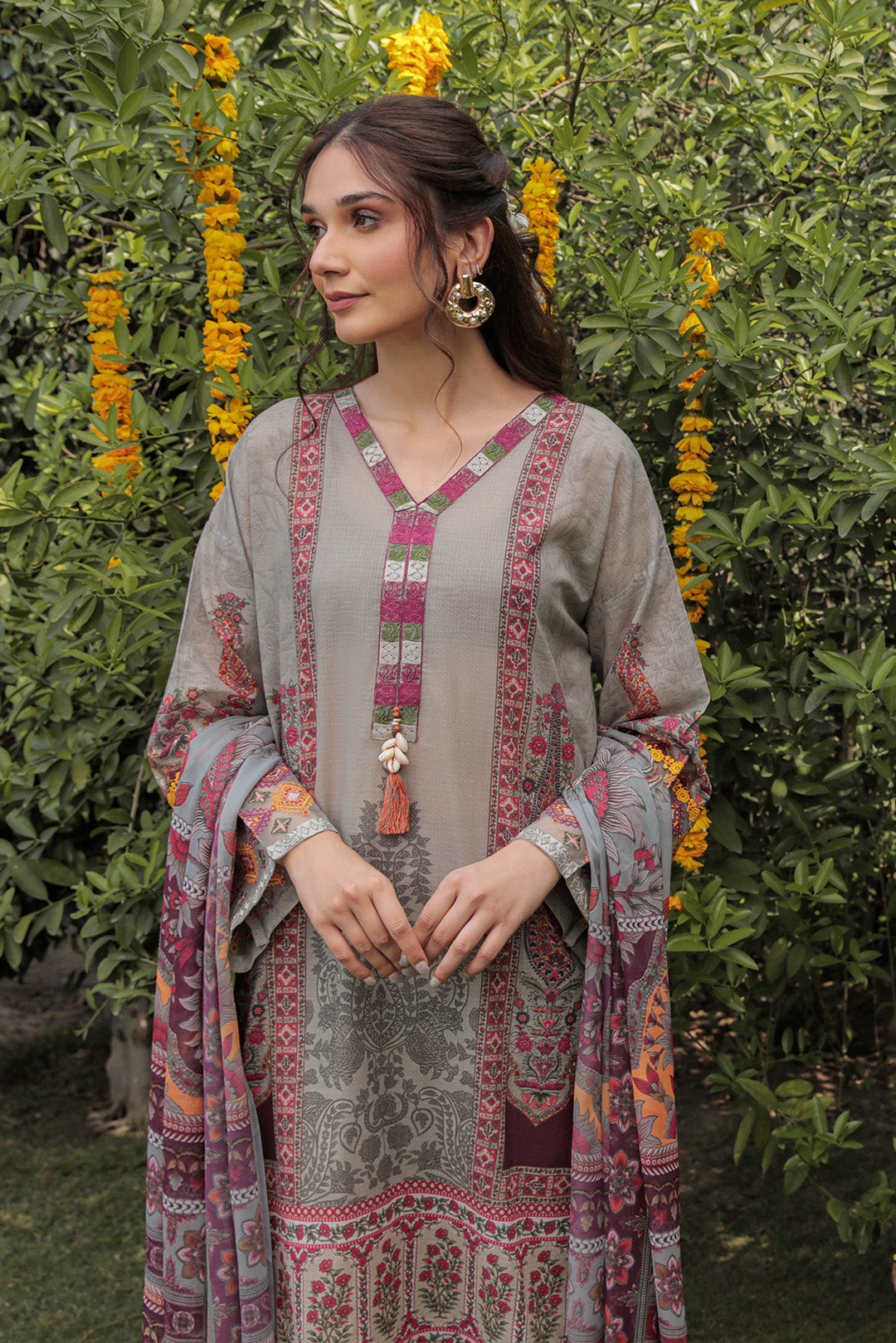 3 Piece - Embroidered Texture Lawn Suit P0638 (SO)